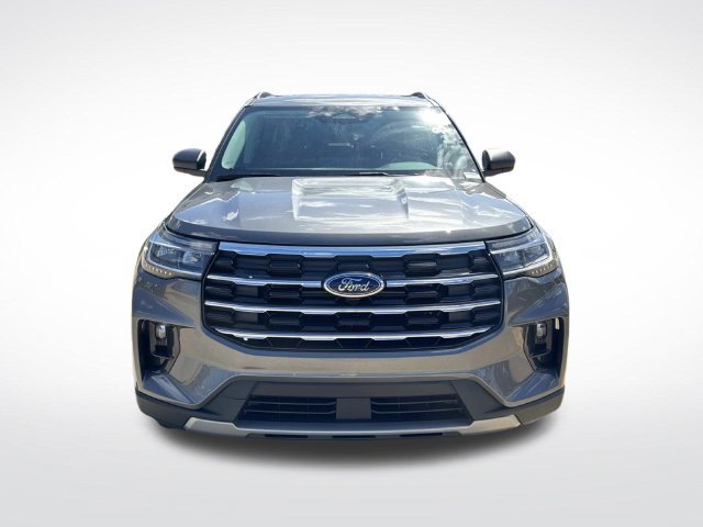 New 2026 Ford Explorer Active RWD image 2