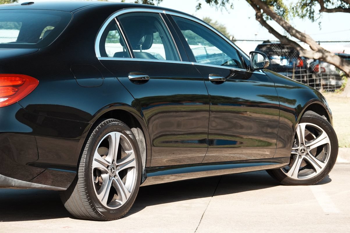 Used 2019 Mercedes-Benz E 300 image 35