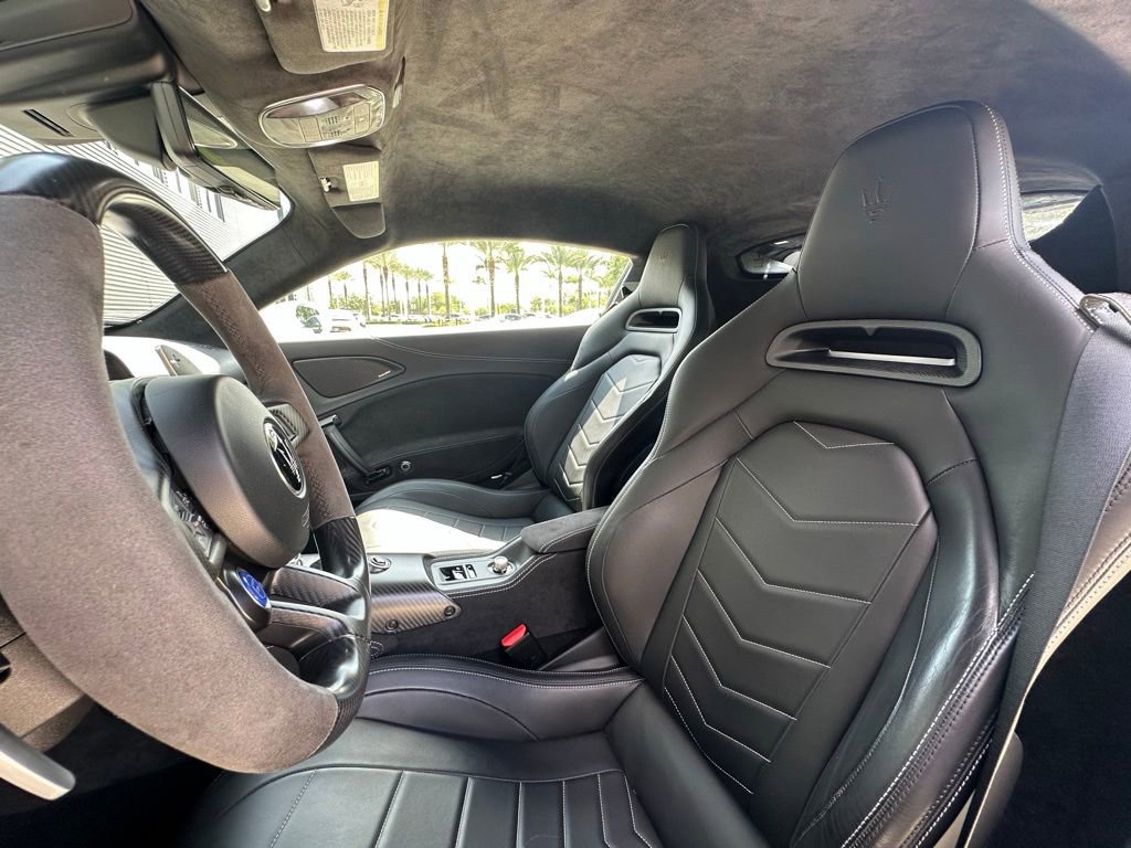 Used 2023 Maserati MC20 Coupe RWD image 5