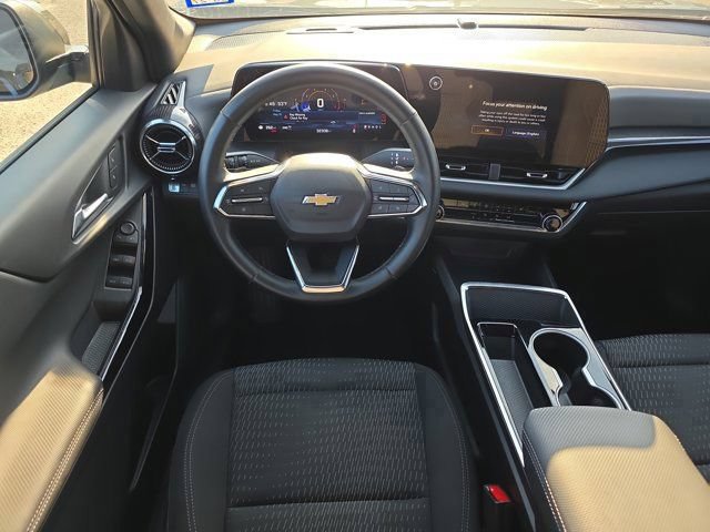 Used 2025 Chevrolet Equinox LT AWD/4WD image 19