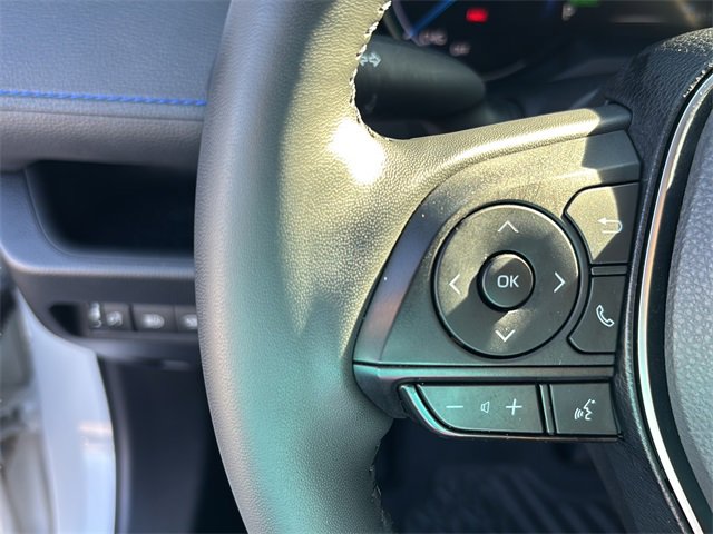 Used 2024 Toyota RAV4 SE w/ Convenience Package image 23