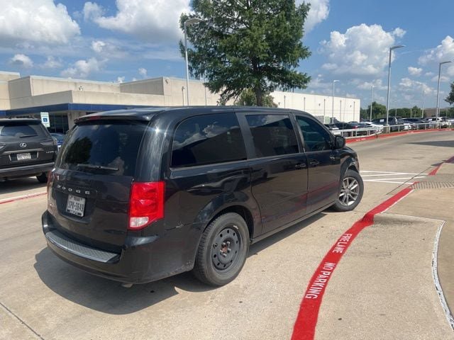 Used 2017 Dodge Grand Caravan SE FWD image 7