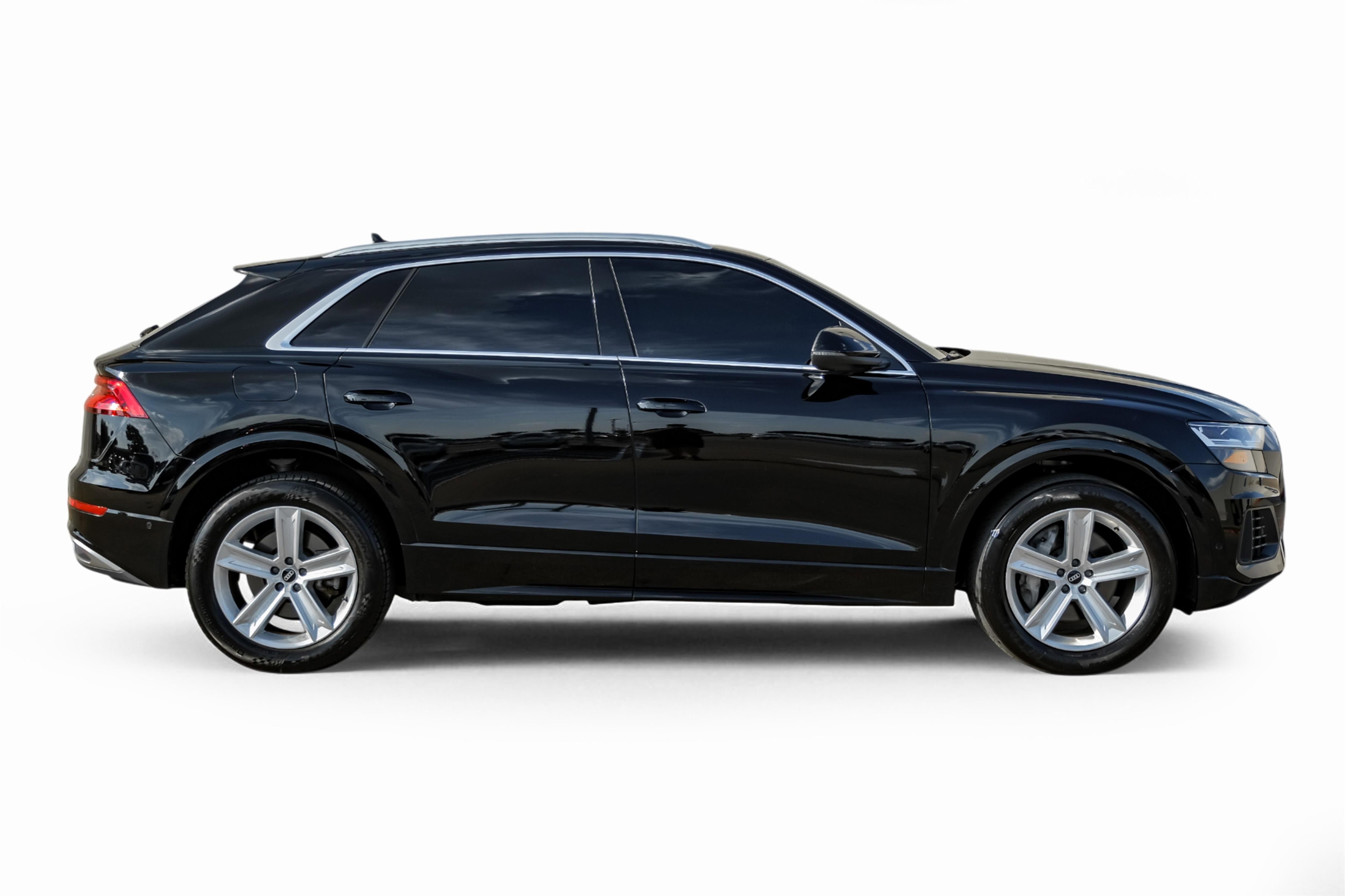 Used 2021 Audi Q8 Premium w/ Convenience Package image 7