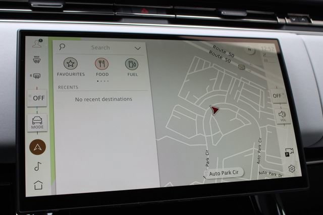 New 2025 Land Rover Range Rover Sport Dynamic SE image 15