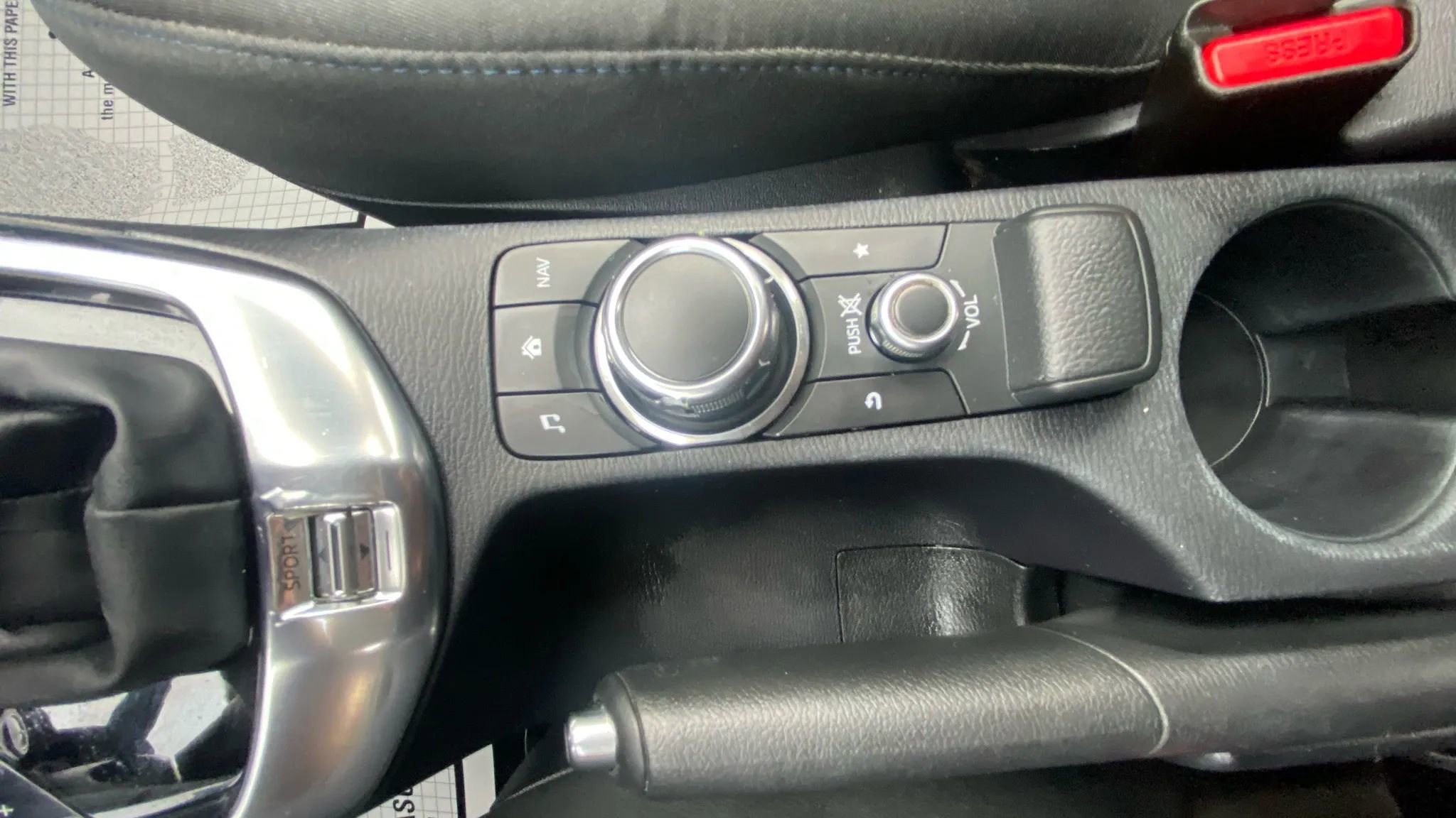 Used 2019 Toyota Yaris LE image 28