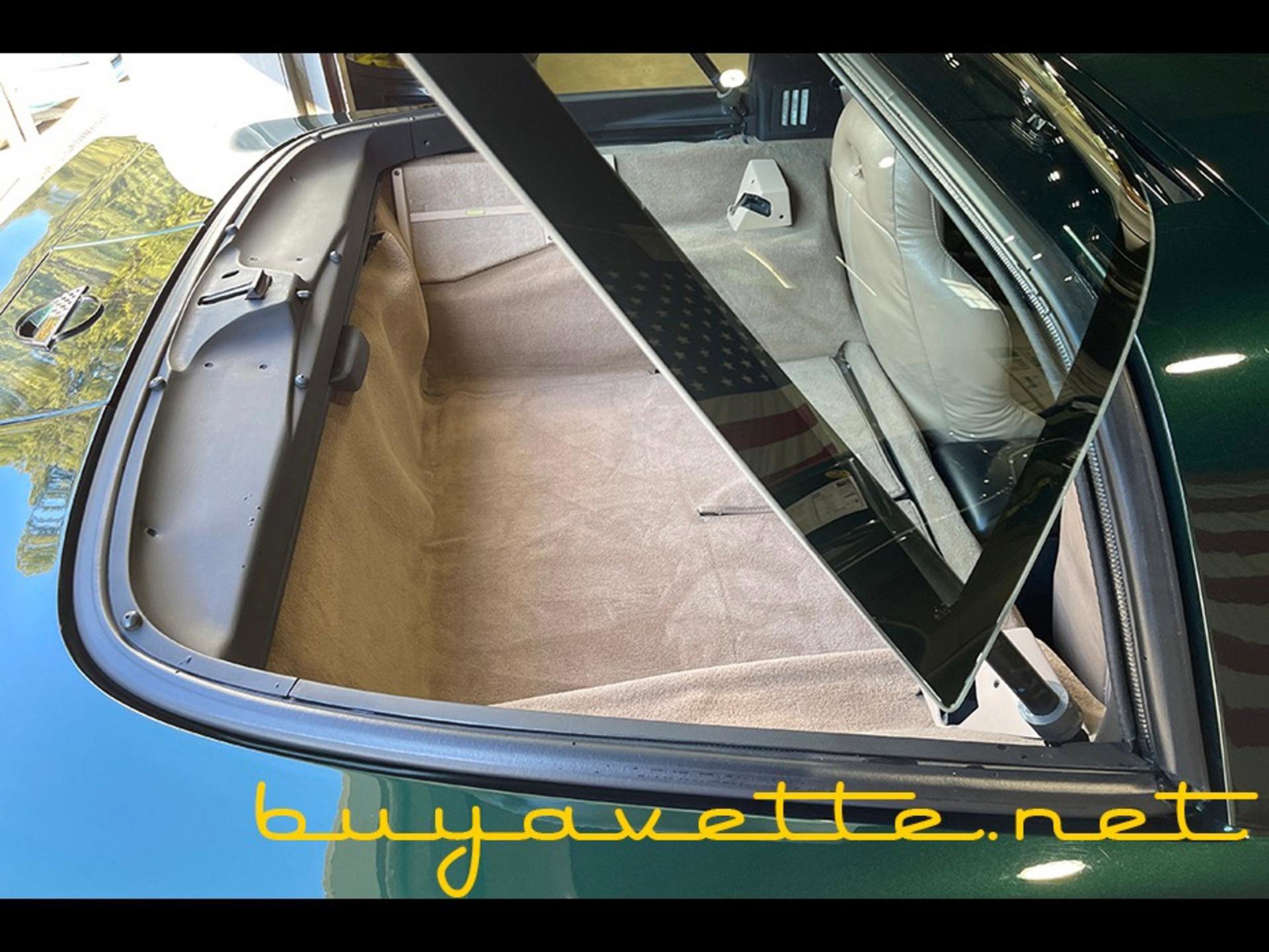 Used 1996 Chevrolet Corvette Coupe image 23