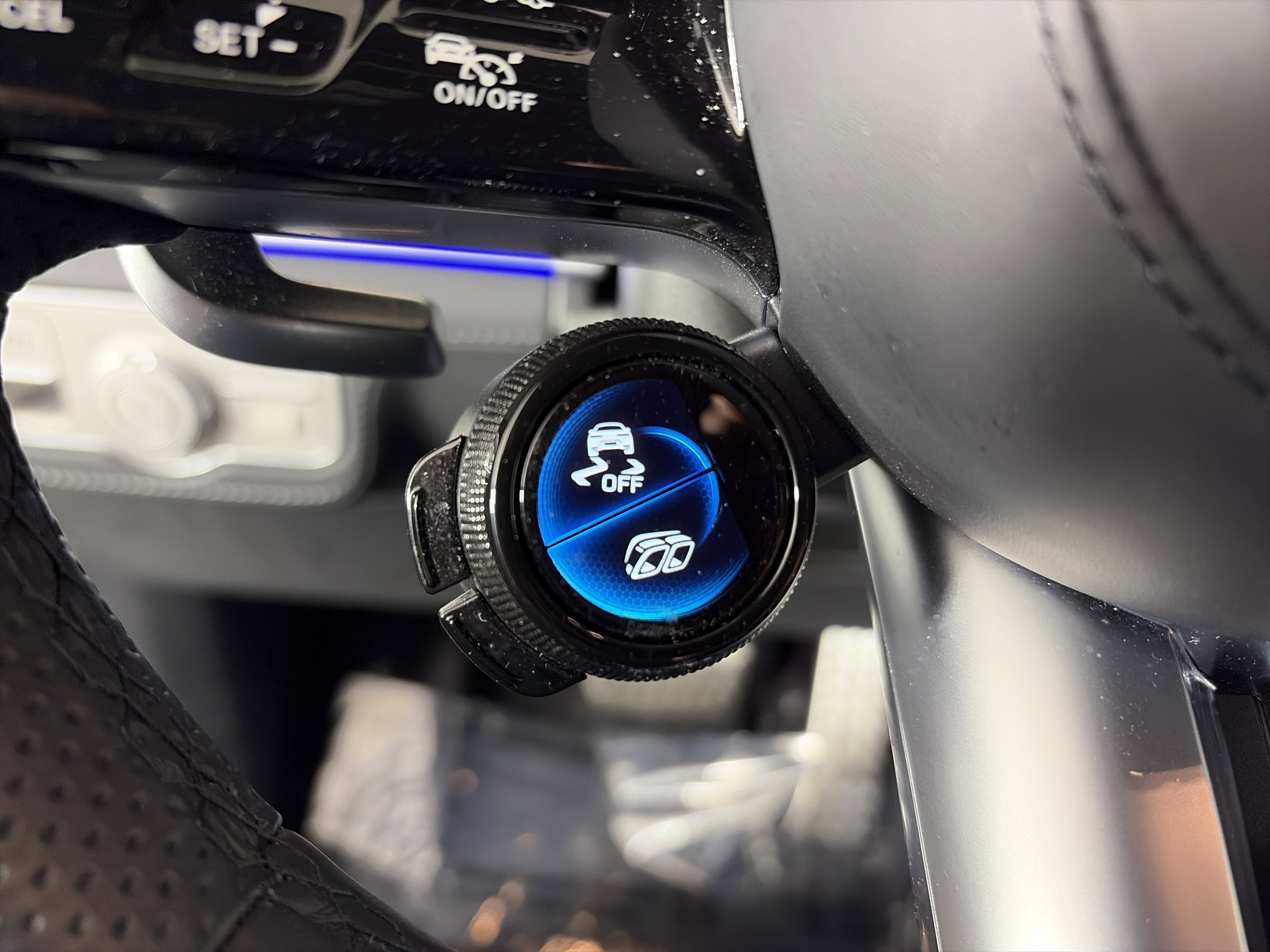 Certified 2024 Mercedes-Benz GLE 53 AMG 4MATIC image 39