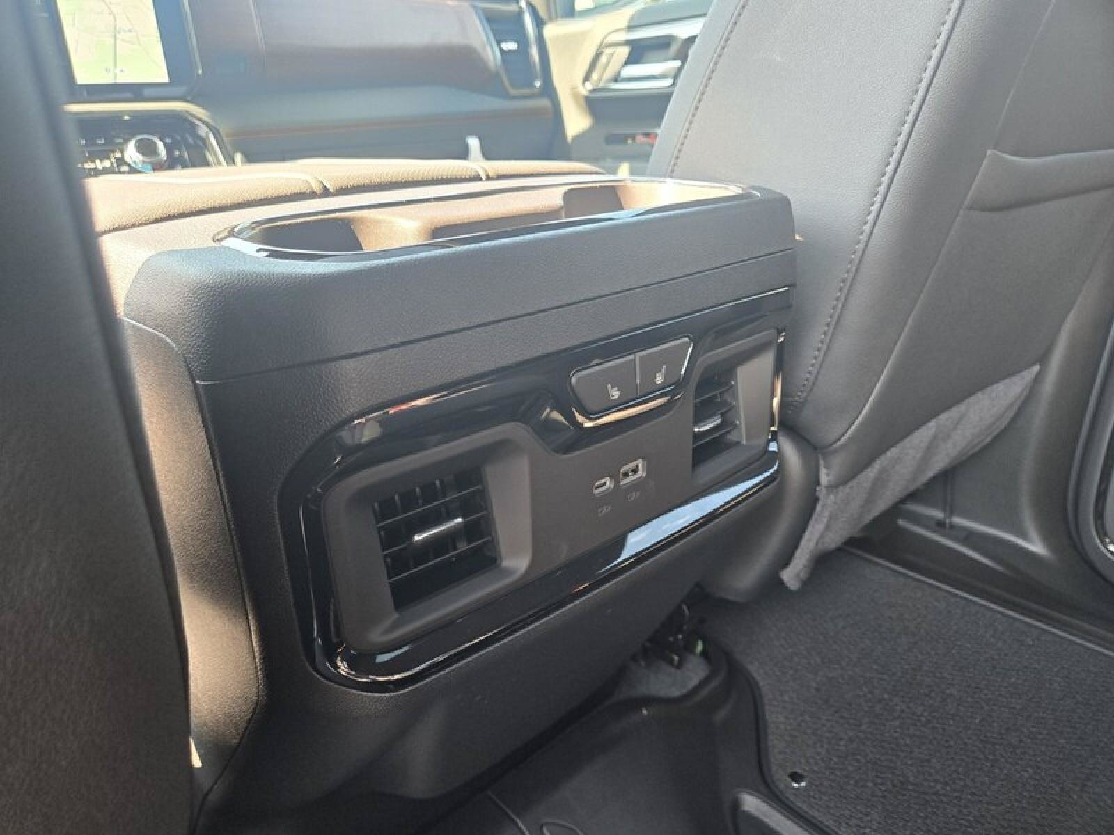 New 2026 GMC Sierra 1500 AT4 w/ AT4 Premium Package AWD/4WD image 27