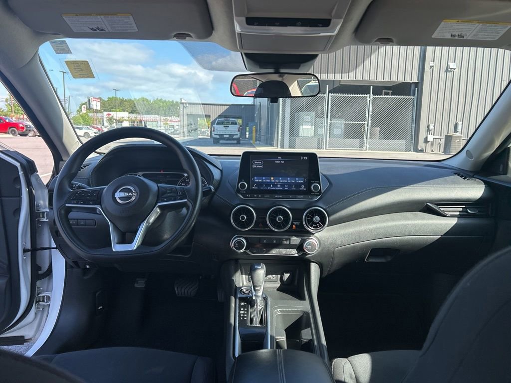 Used 2024 Nissan Sentra SV FWD image 22