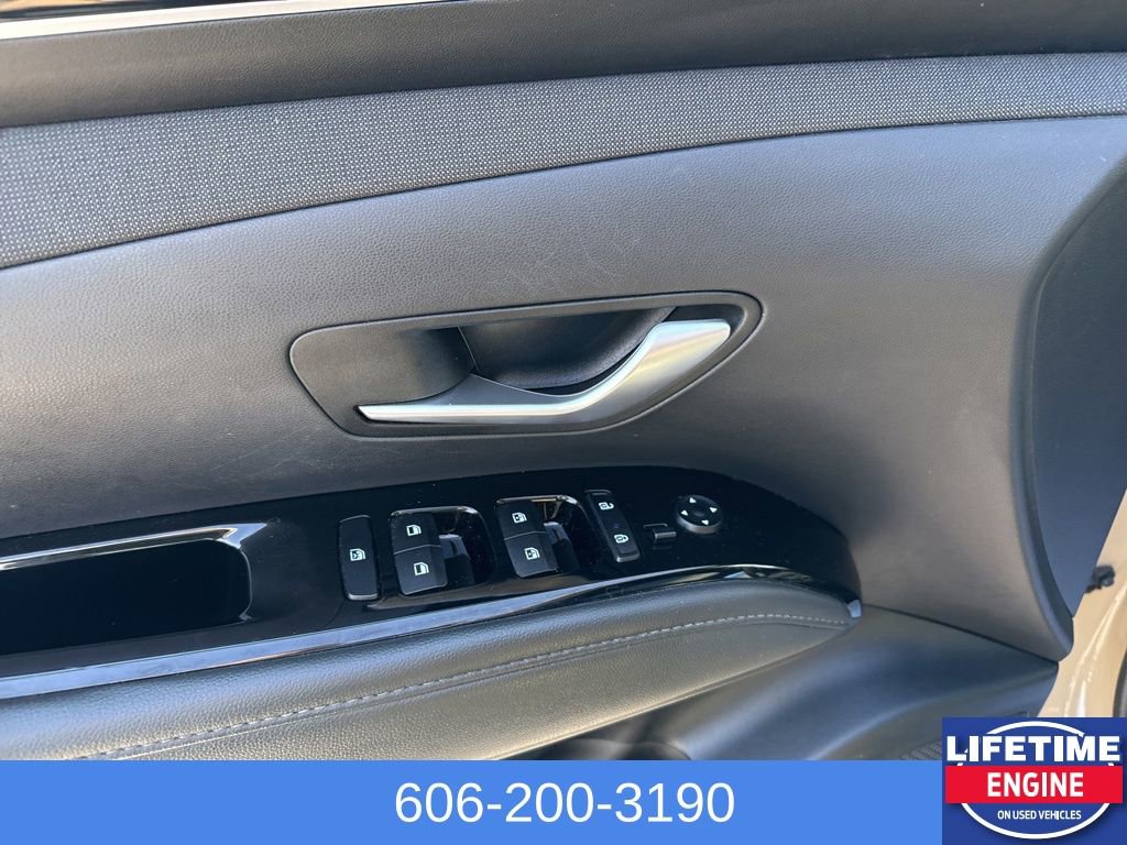 Used 2023 Hyundai Santa Cruz Limited image 19