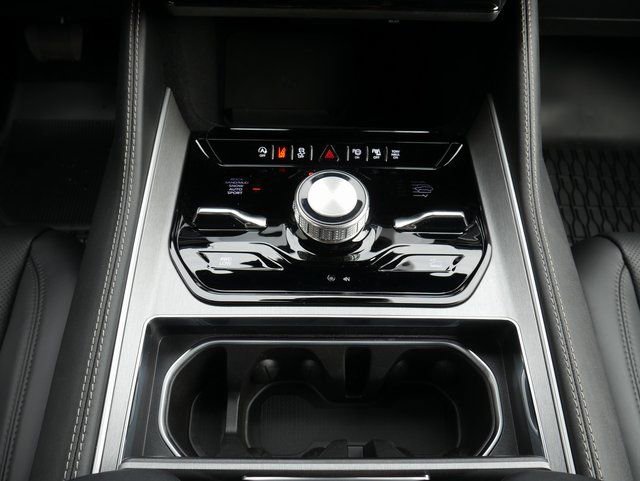 Used 2025 Jeep Wagoneer Series II AWD/4WD image 19