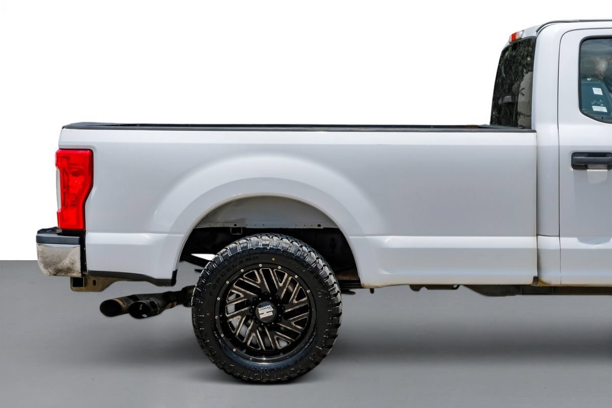 Used 2017 Ford F350 XL w/ Power Equipment Group RWD image 6