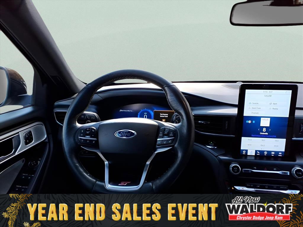 Used 2020 Ford Explorer ST w/ ST Street Pack image 14