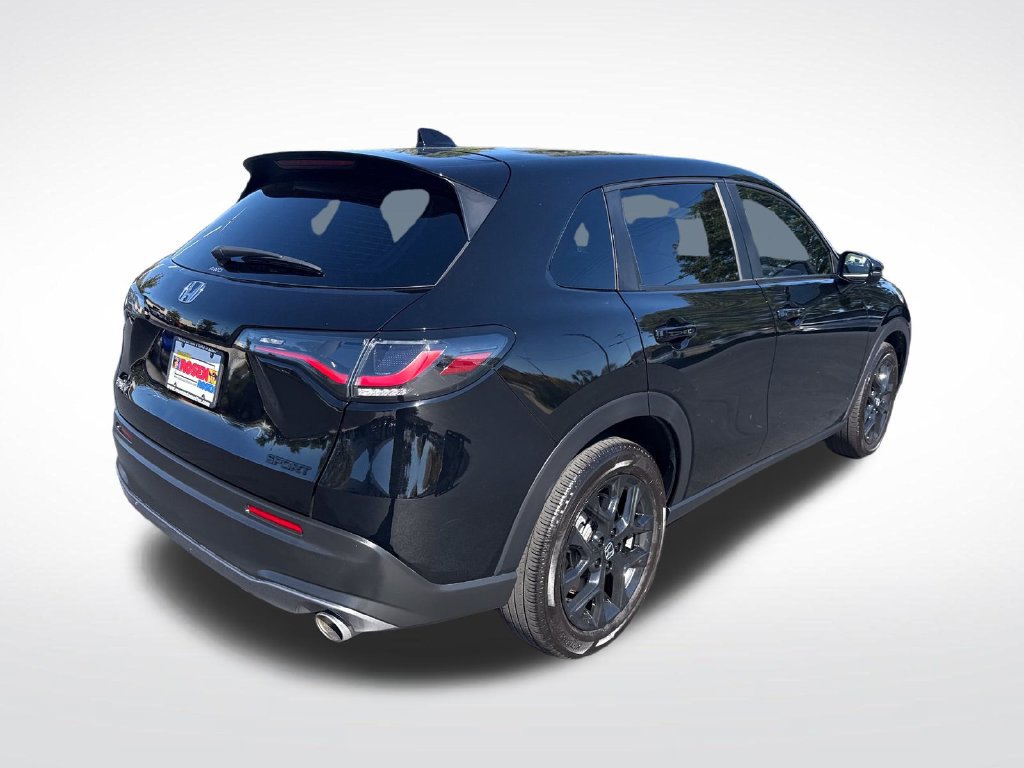 Certified 2025 Honda HR-V Sport image 5