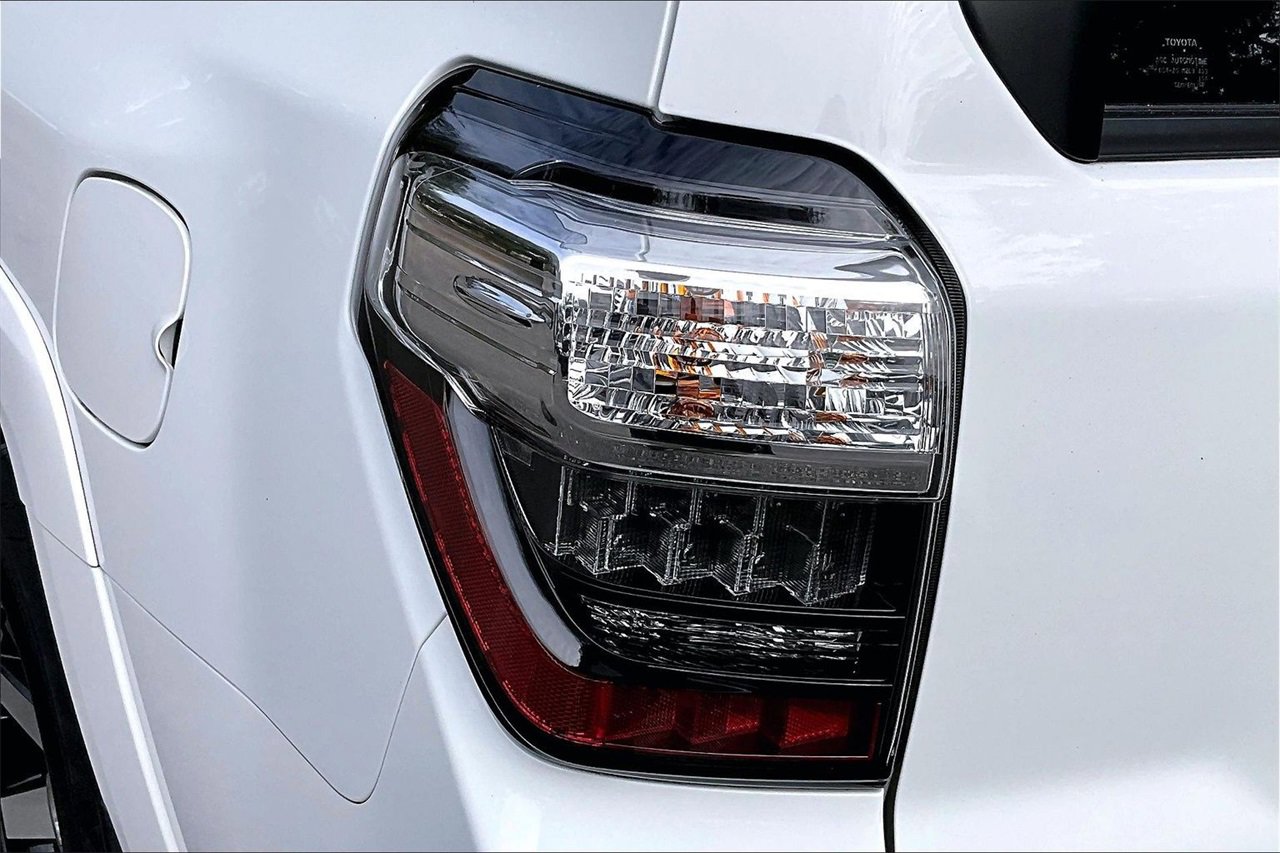 Used 2022 Toyota 4Runner TRD Off-Road Premium image 20