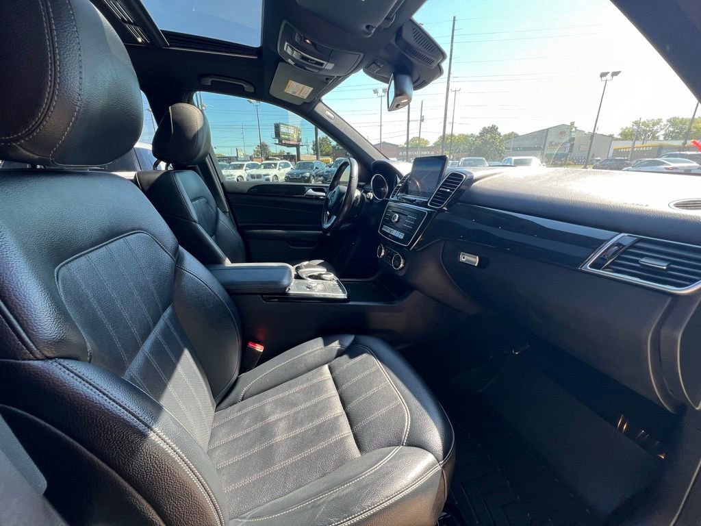 Used 2019 Mercedes-Benz GLE 400 4MATIC image 27