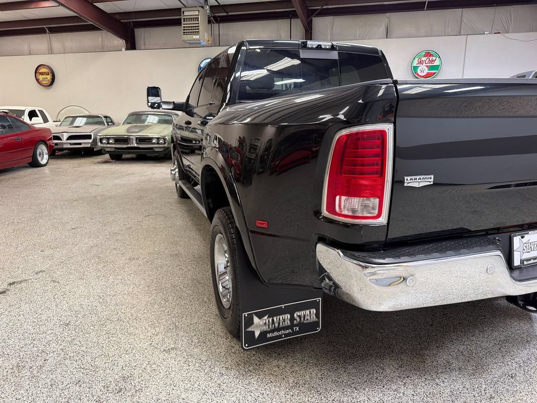Used 2018 RAM 3500 Laramie w/ Convenience Group AWD/4WD image 15