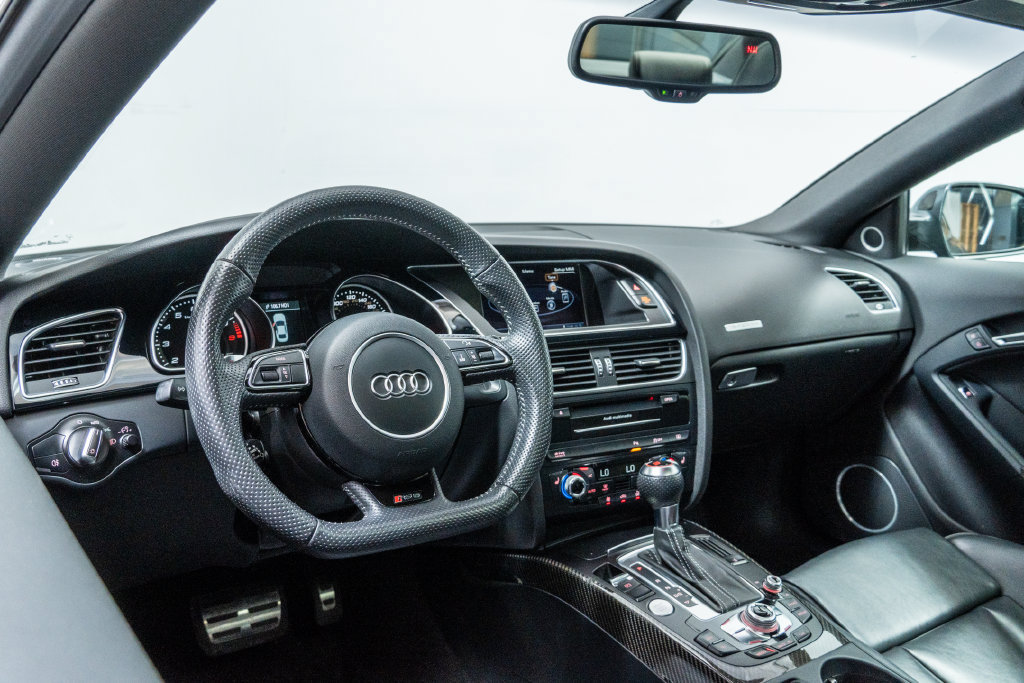 Used 2013 Audi RS 5 Coupe w/ Audi MMI Navigation Plus Pkg AWD/4WD image 4