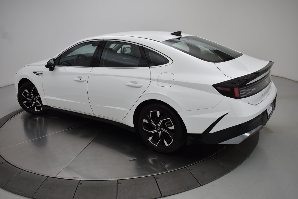 Used 2024 Hyundai Sonata SEL AWD/4WD image 8
