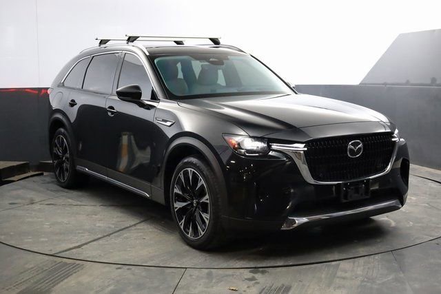 Used 2024 MAZDA CX-90 Plug-In Hybrid w/ Premium Pkg image 2