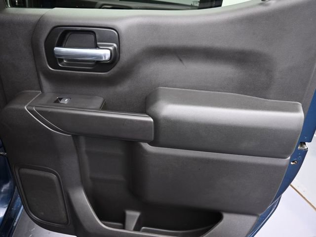 Used 2019 Chevrolet Silverado 1500 LT w/ Texas Edition image 35