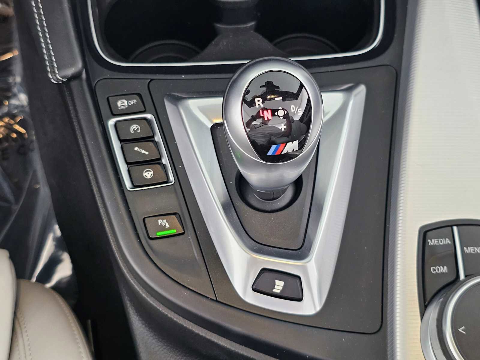 Used 2020 BMW M4 Convertible w/ M Driver's Package image 30