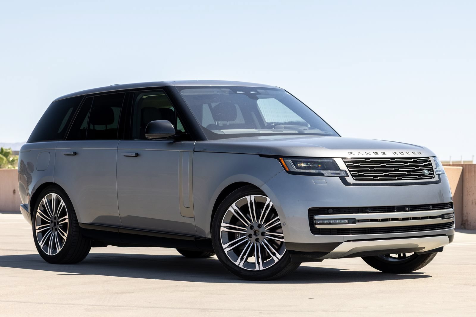 Used 2023 Land Rover Range Rover SE