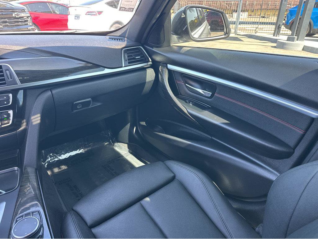 Used 2018 BMW 330i Sedan w/ Premium Package RWD image 18