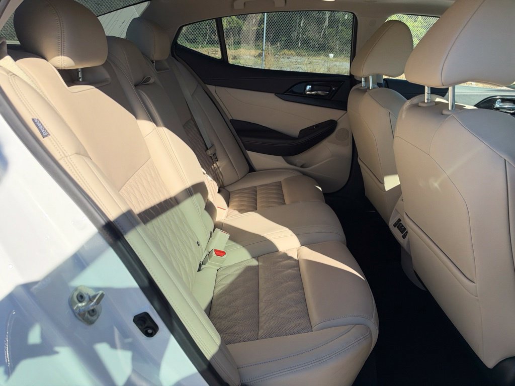 Used 2023 Nissan Maxima Platinum w/ Sport Mat Group FWD image 19