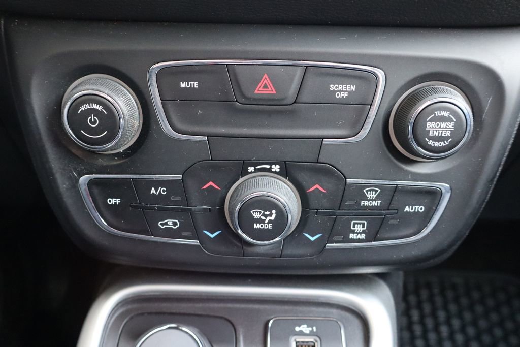 Used 2019 Jeep Compass Sport image 9