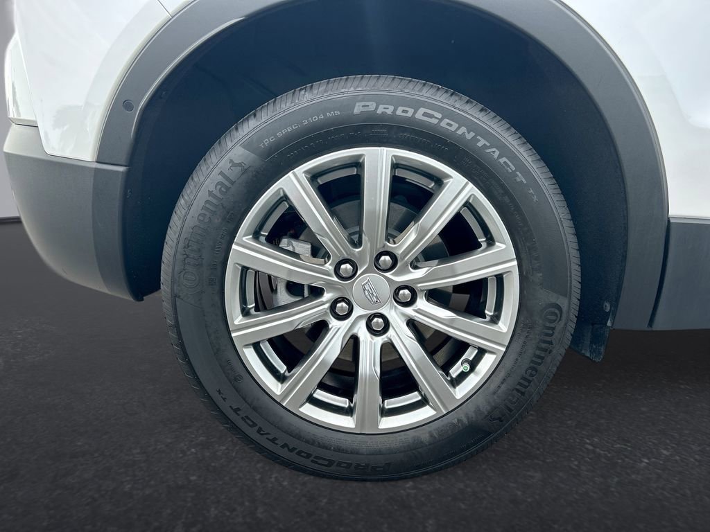 Used 2022 Cadillac XT4 Premium Luxury w/ Enhanced Visibility Package FWD image 31