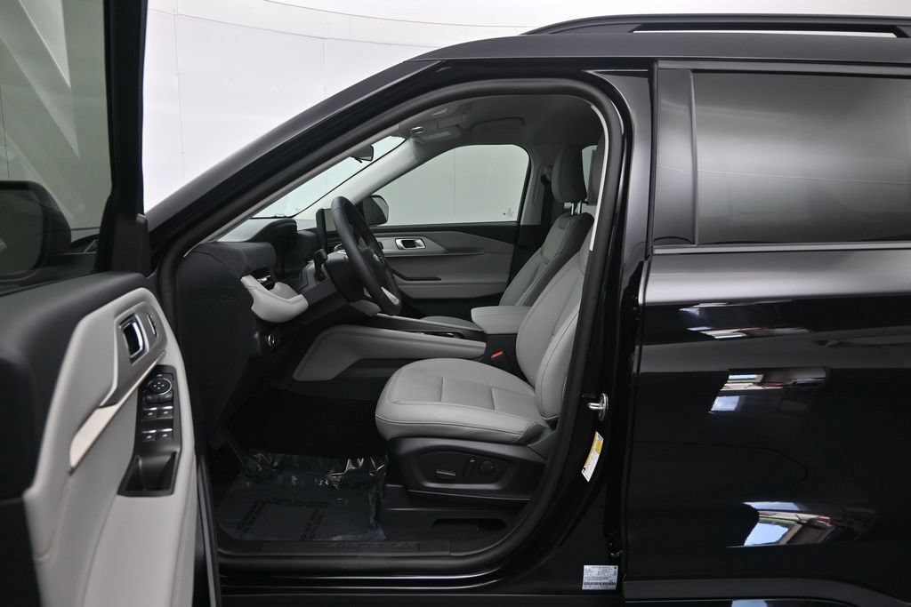 New 2026 Ford Explorer Active w/ Active Comfort Package RWD image 20
