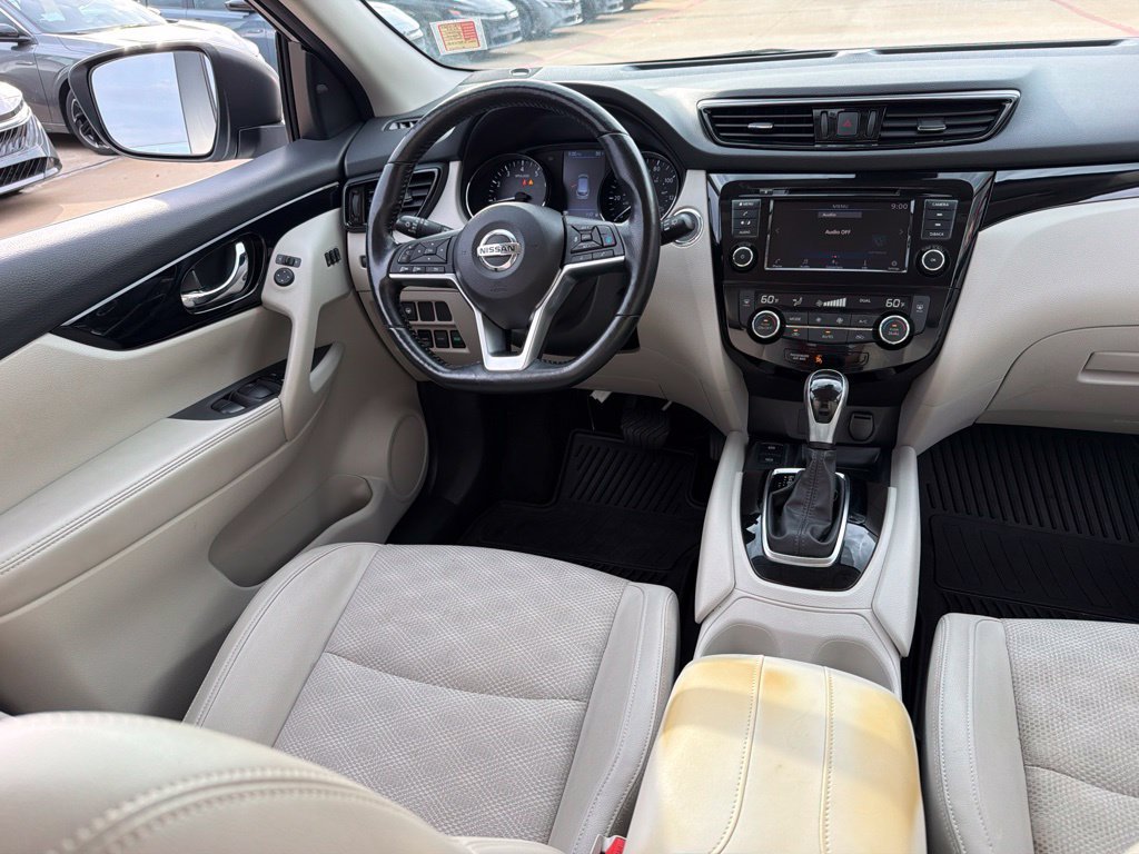 Used 2022 Nissan Rogue Sport SV w/ Technology Package AWD/4WD image 21