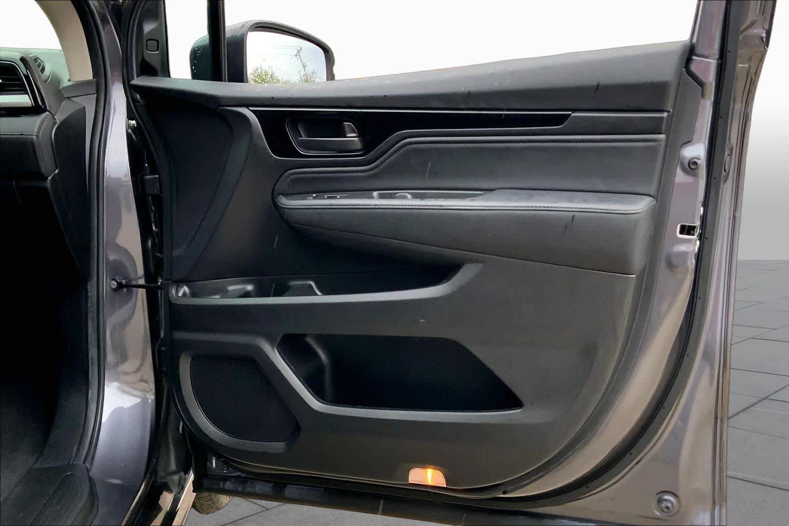 Used 2025 Honda Odyssey Touring image 23