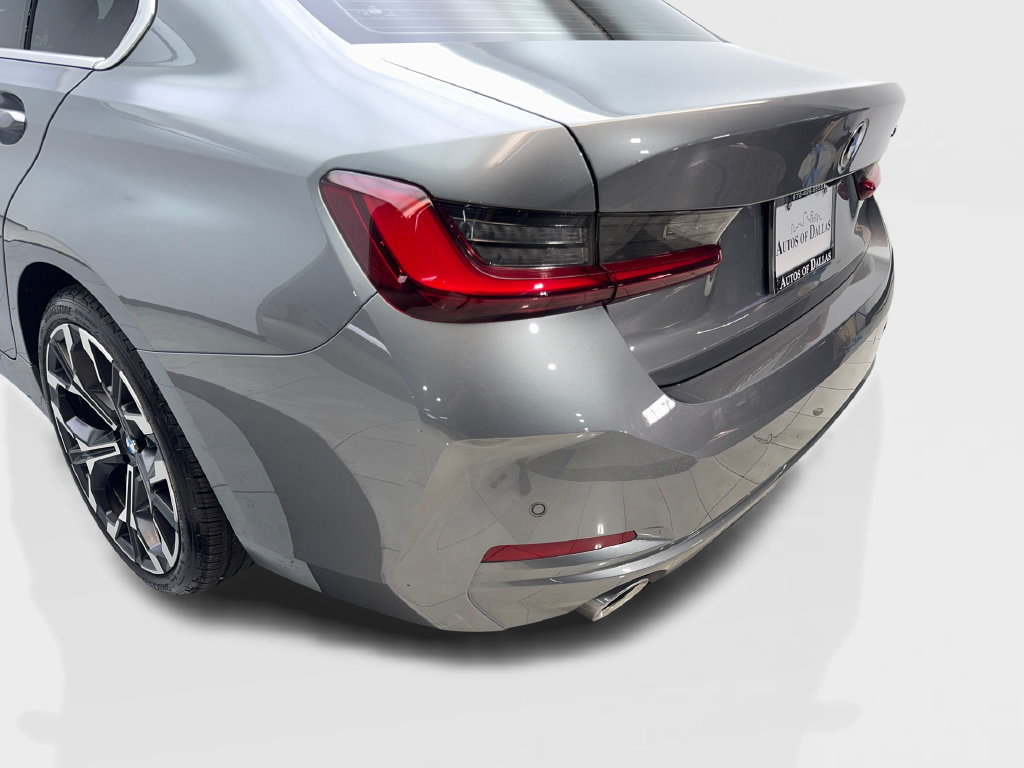 Used 2025 BMW 330i Sedan w/ Premium Package RWD image 21