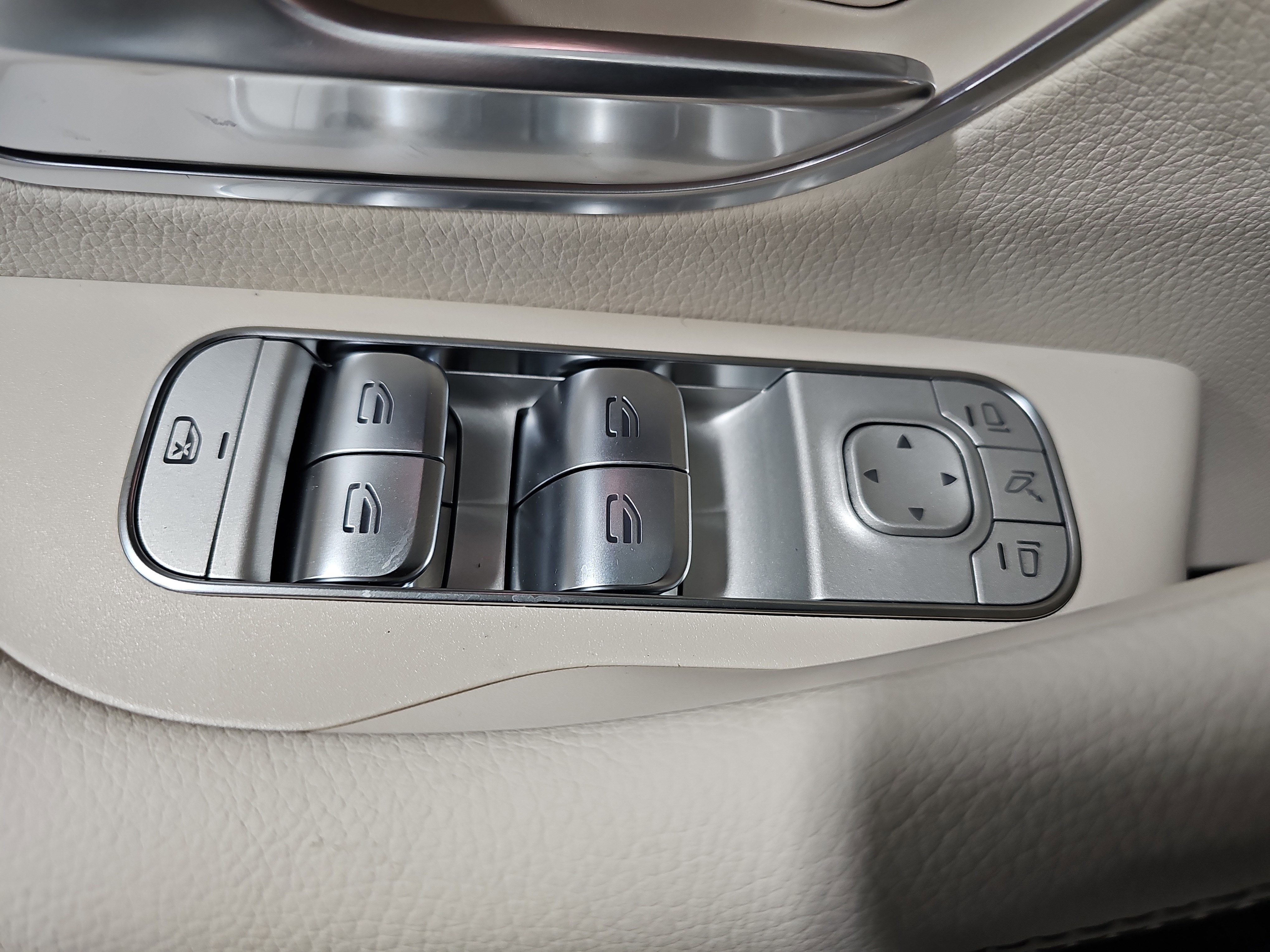 New 2026 Mercedes-Benz GLE 450 4MATIC image 29