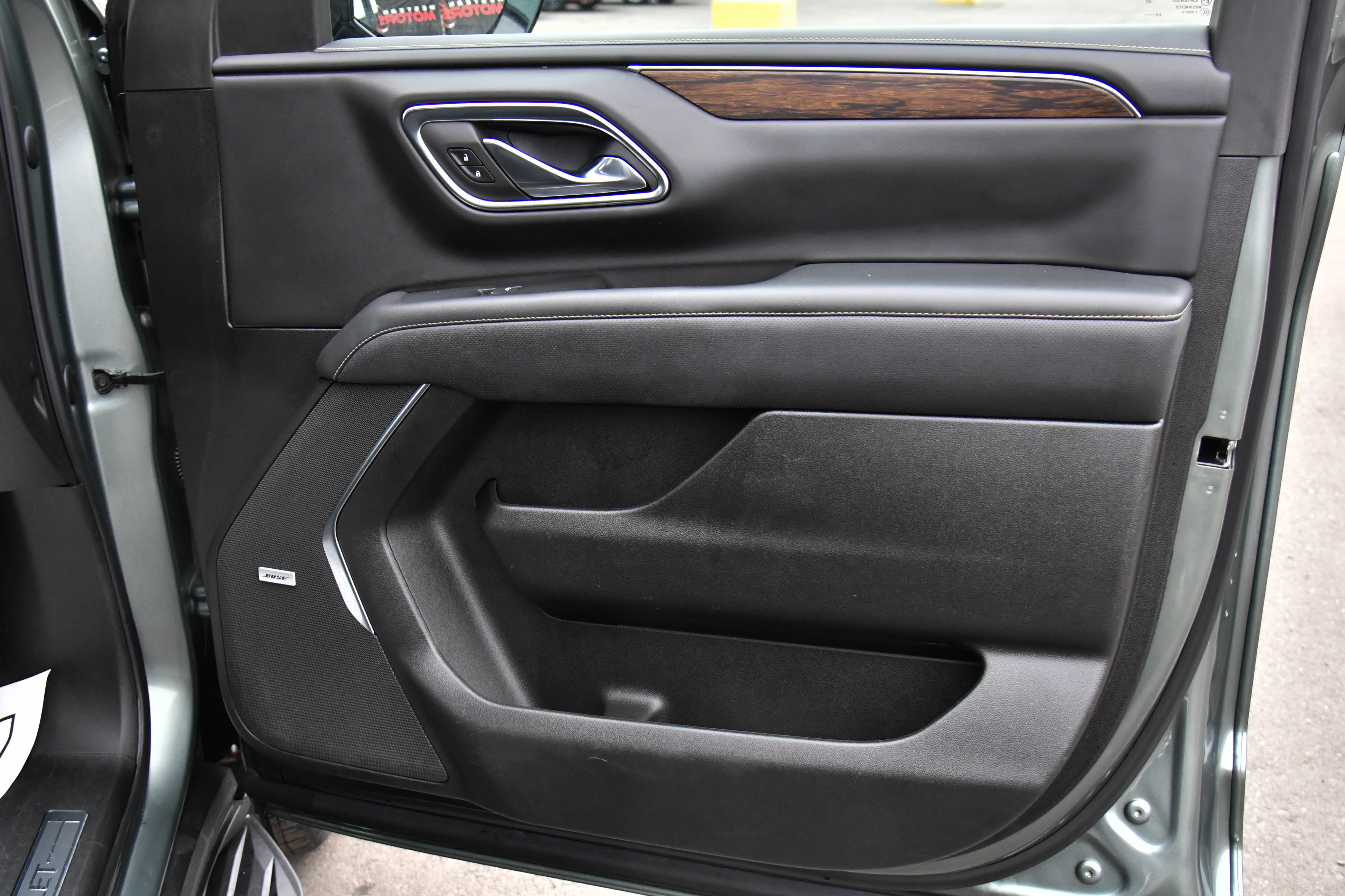 Used 2023 Chevrolet Suburban Premier image 50