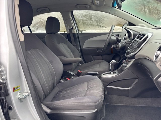 Used 2020 Chevrolet Sonic LT image 23