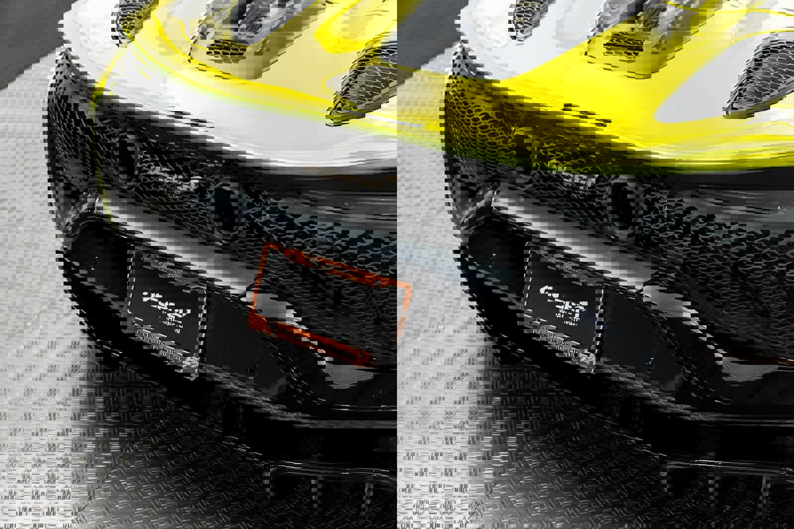 Used 2025 McLaren Artura Spider image 7