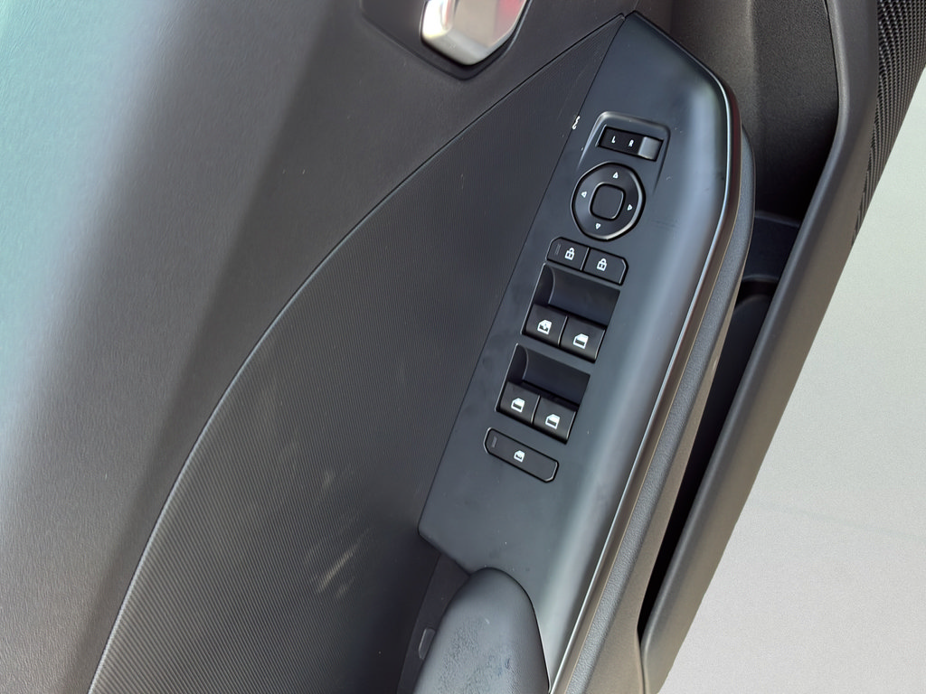 New 2026 Kia K4 FWD image 21