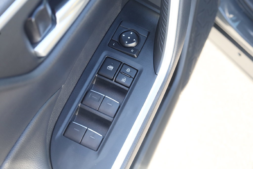 Used 2024 Toyota RAV4 XLE w/ Convenience Package AWD/4WD image 18