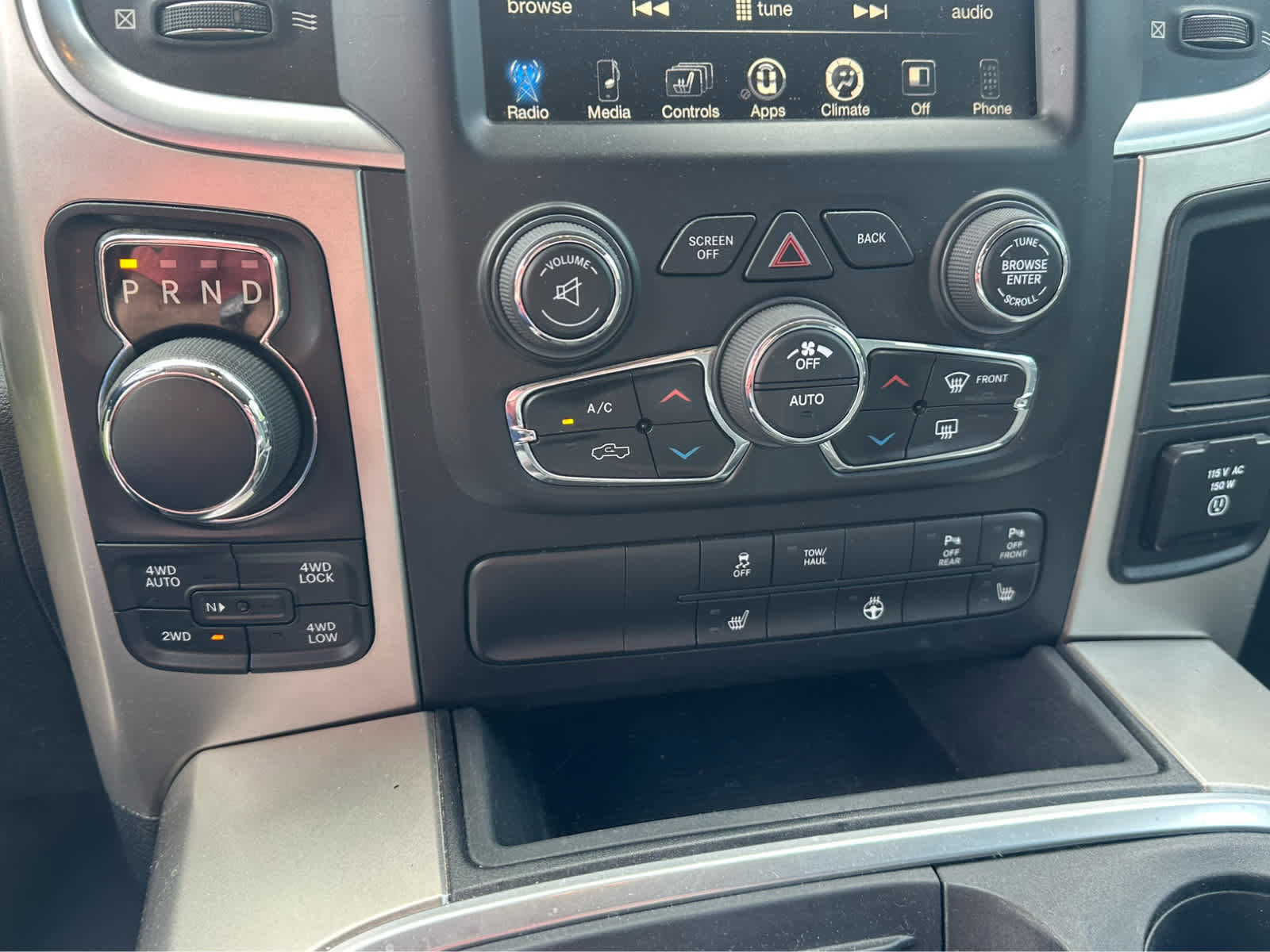 Used 2017 RAM 1500 Big Horn AWD/4WD image 13