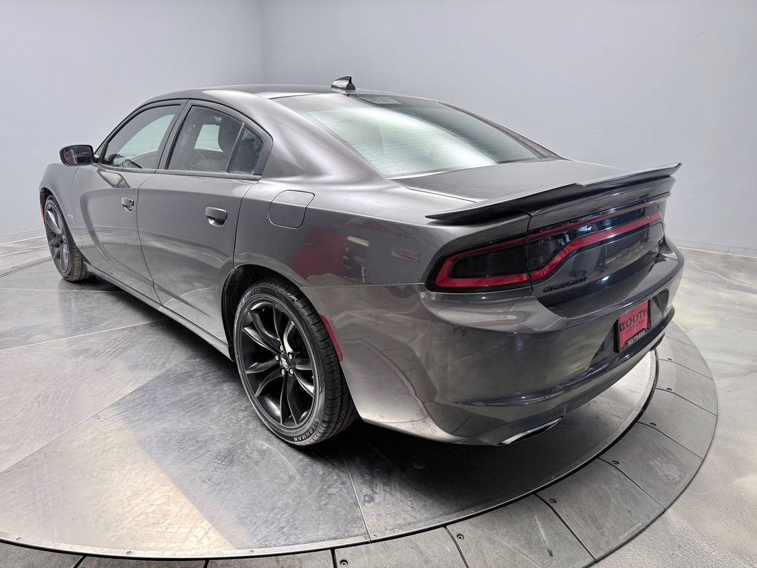 Used 2017 Dodge Charger R/T w/ Blacktop Package RWD image 7