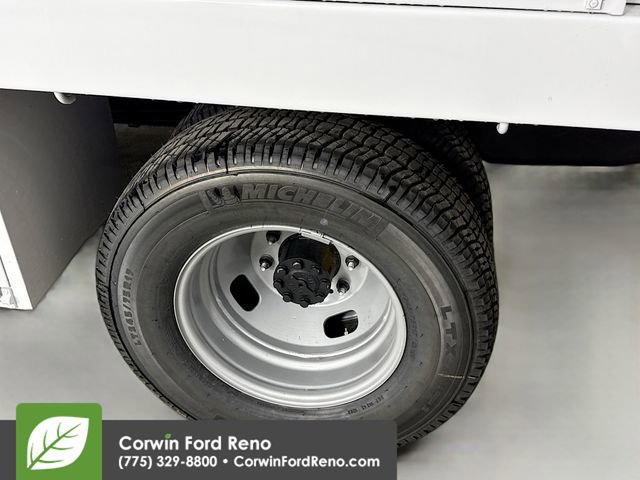 New 2026 Ford F350 XL w/ XL Chrome Package image 29