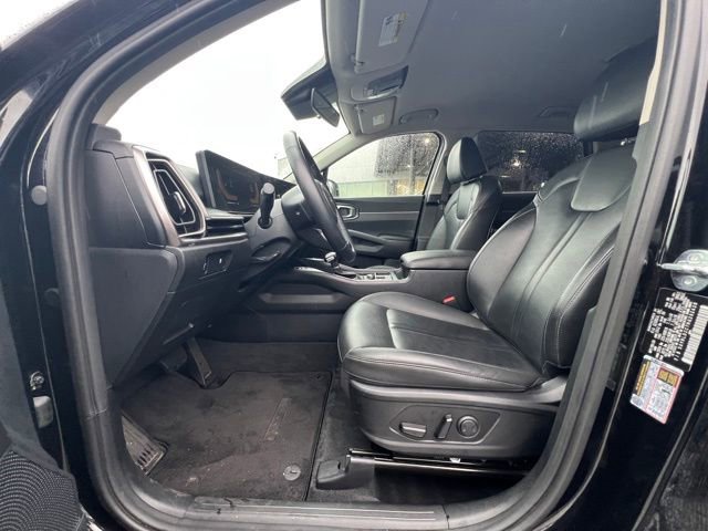 Used 2024 Kia Sorento S image 18
