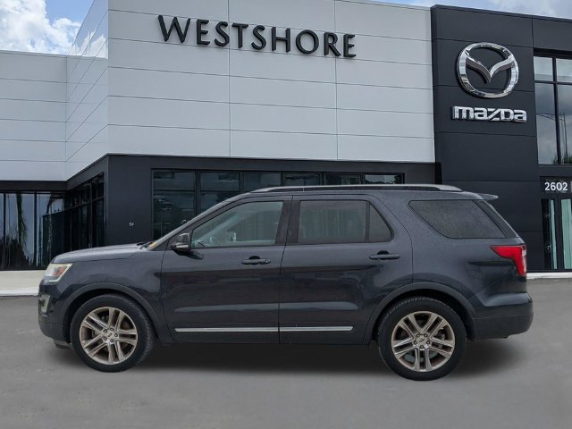 Used 2017 Ford Explorer XLT w/ Equipment Group 202A FWD image 6