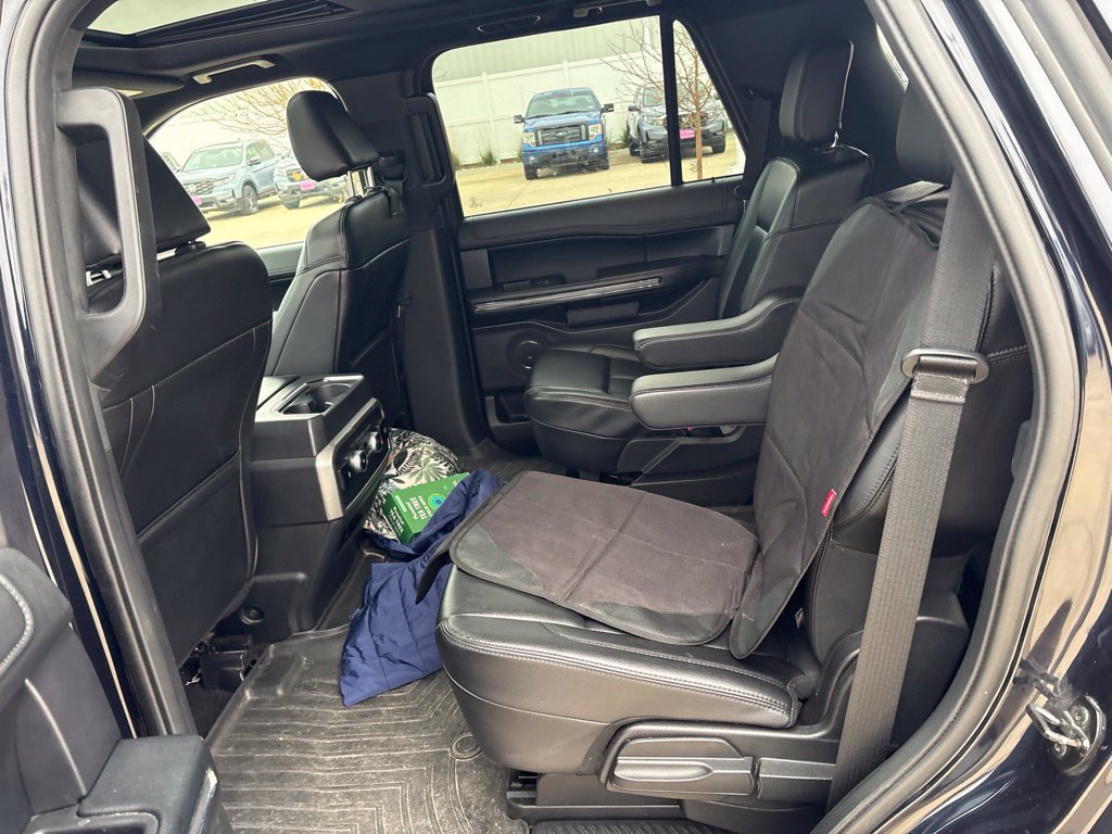 Used 2021 Ford Expedition XLT AWD/4WD image 17