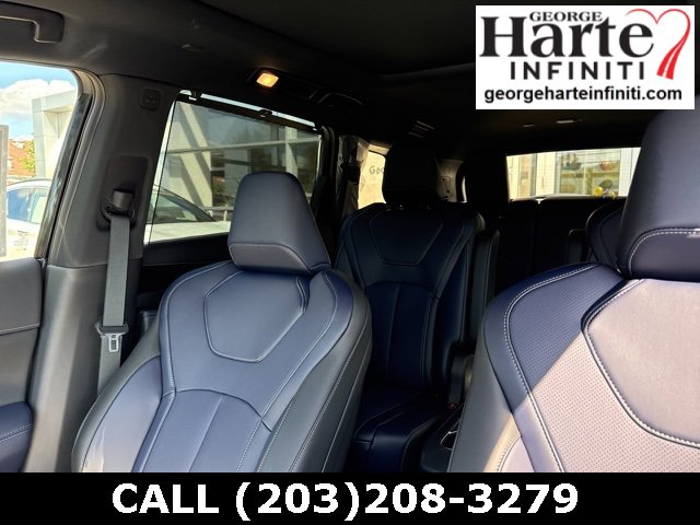 New 2026 INFINITI QX60 Luxe w/ Dark Cargo Package image 30