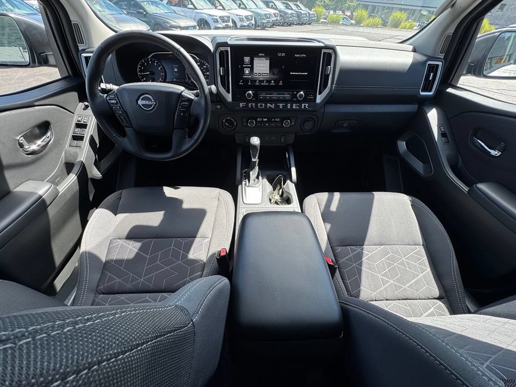 Used 2025 Nissan Frontier SV w/ SV Convenience Package AWD/4WD image 13