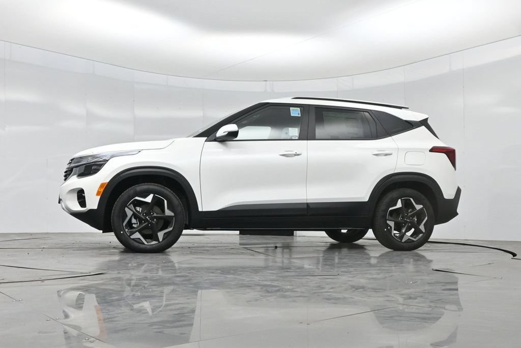 New 2026 Kia Seltos S FWD image 7